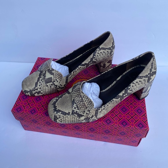 Tory Burch Bond 55MM Pump Printed Snake - Picture 7 of 16